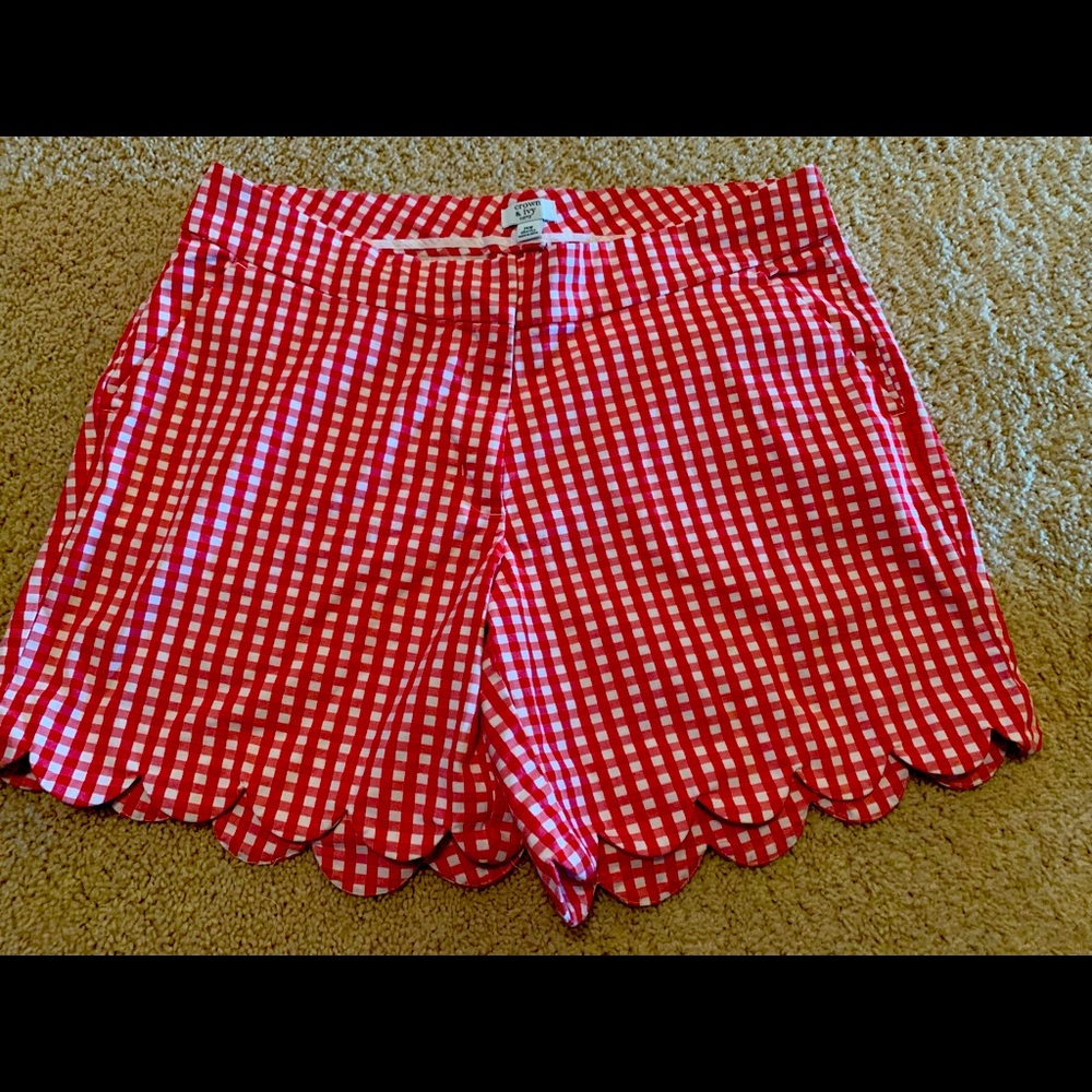 Ladies Crown & Ivey shorts